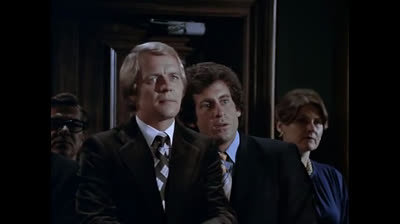 3x15 - Garde d'un corps VF.