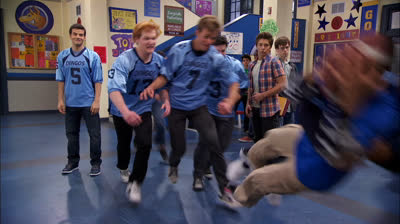 Lab Rats_S02E25_Trent recibe una lección