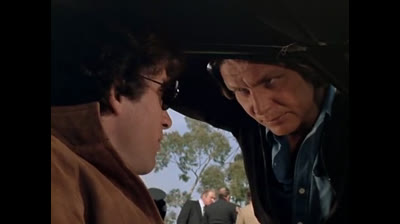 3x23 - Une fille dans chaque port ou  La corvée VF.